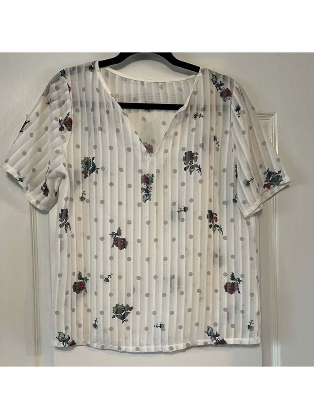 White and Red Blouse with Stylish Design and Comfortable Fit